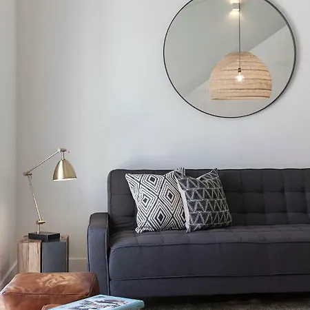 Flh Restauradores Luxus Flat