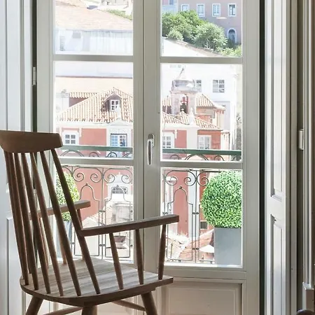 Flh Restauradores Luxus Flat